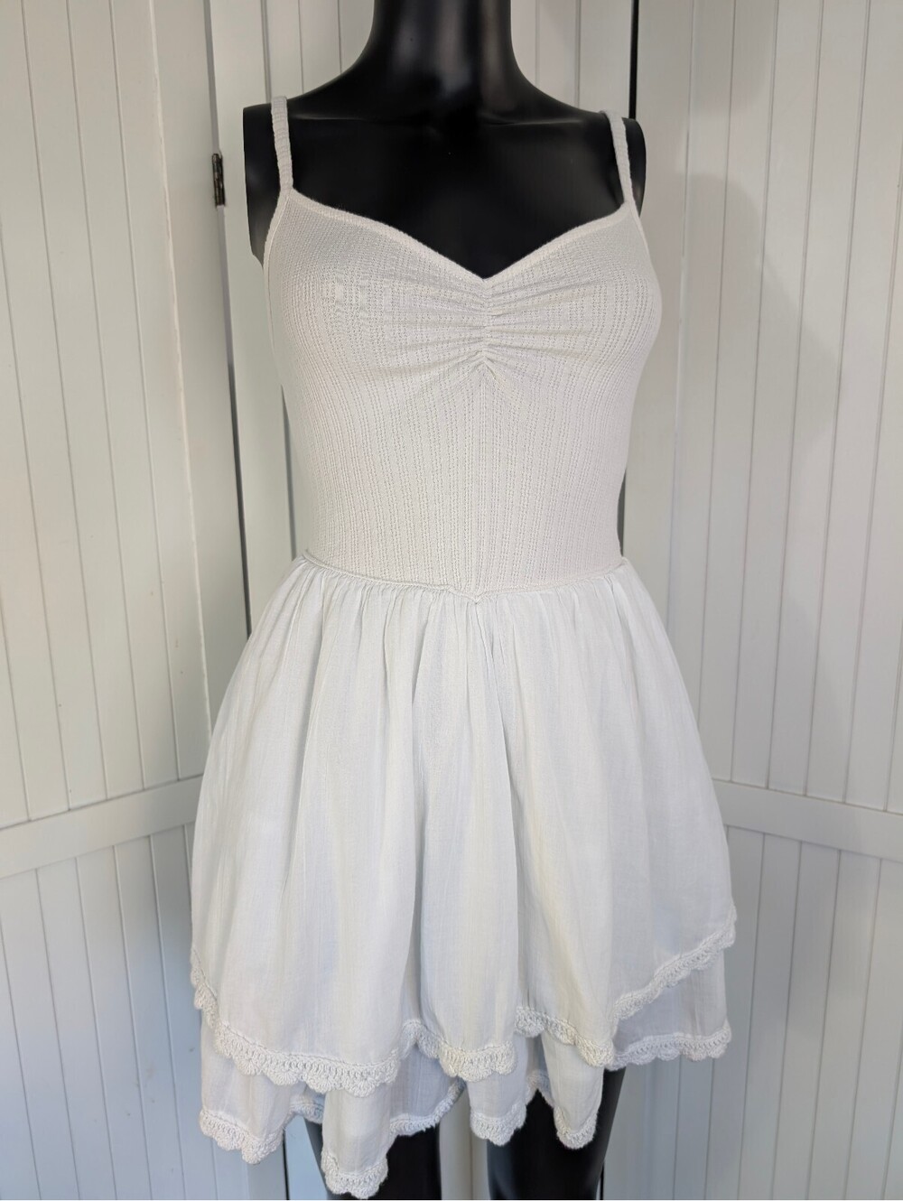 Aerie White Tiered Mini Dress Small Crochet Trim Adjustable Straps Cottagecore